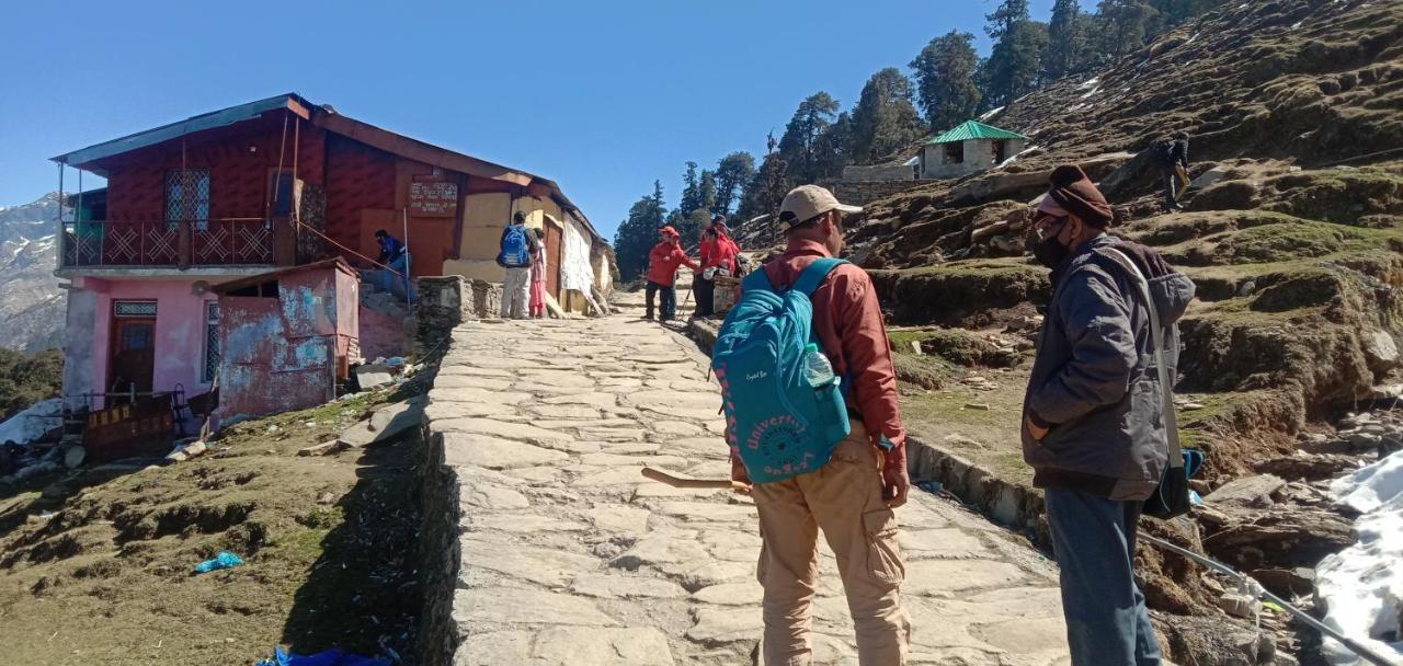 Chandarshila Hike Homestay Ukhimath المظهر الخارجي الصورة